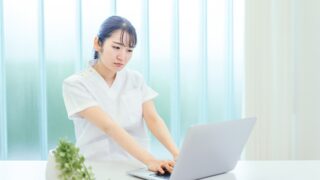 看護師の取り返しのつかないミスはなぜ起こる？5つの原因と防止策を徹底解説 