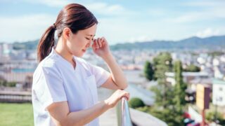 看護師の仕事で大変なこととは？現場で感じる苦労と乗り越えるための方法 