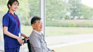 看護師が介護施設で働くメリットとは？仕事内容と必要なスキルを徹底解説 