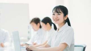 看護師のダブルワークおすすめ10選｜夜勤・健診・在宅など働き方別に徹底解説 